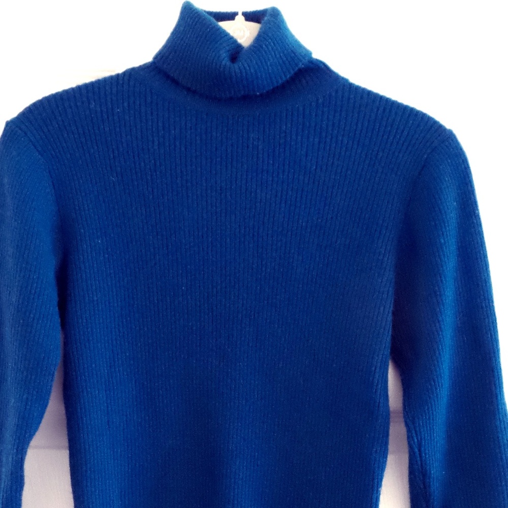 Women's X Small sweater